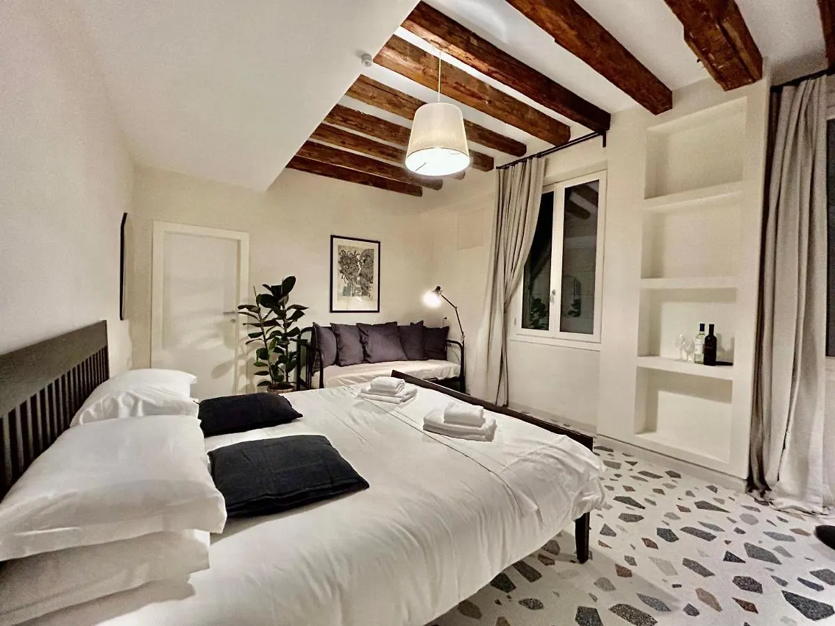 Farini Suites Wi-Fi Venezia